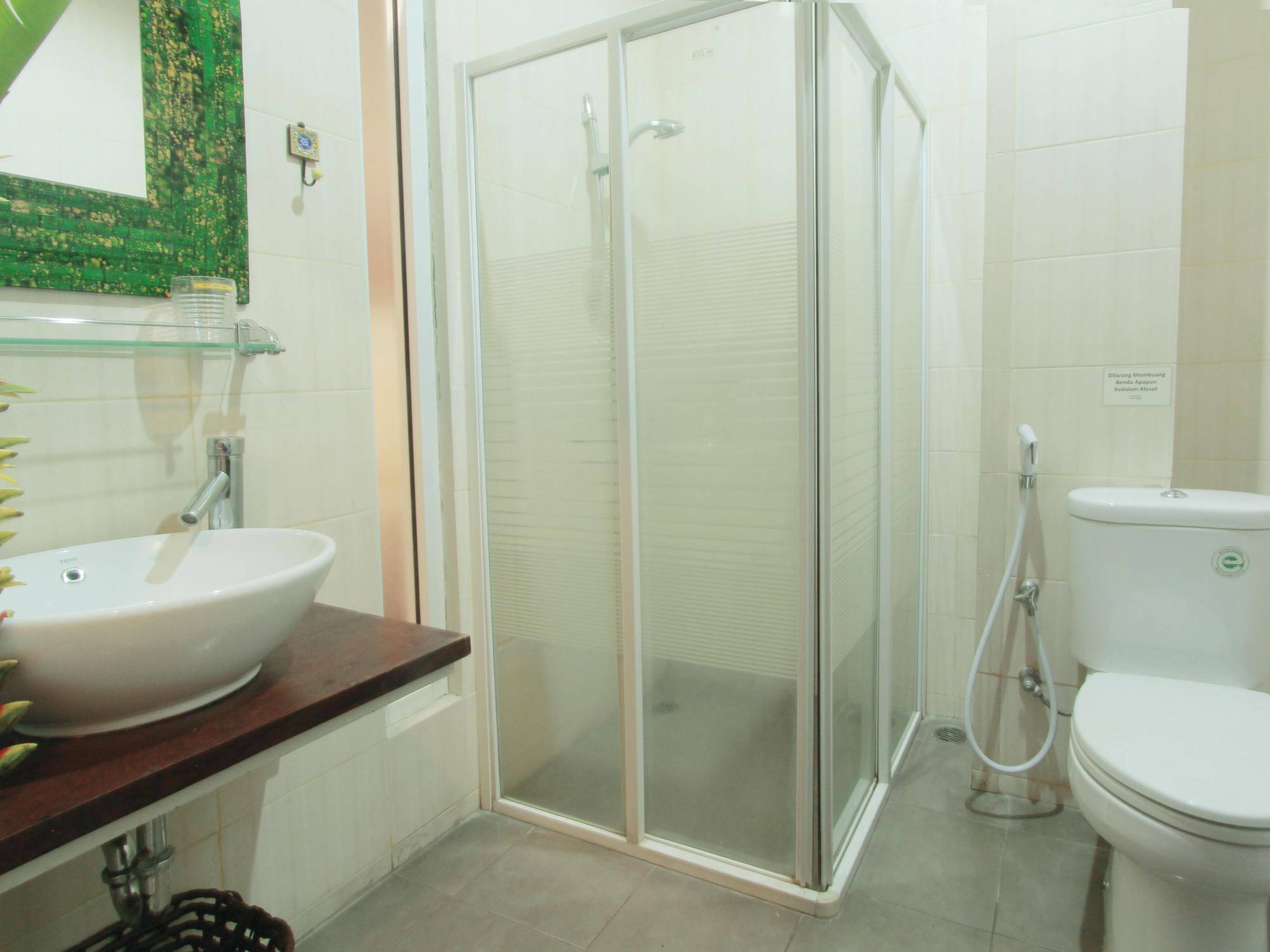 Omah Dasar Hotel Джакарта Экстерьер фото